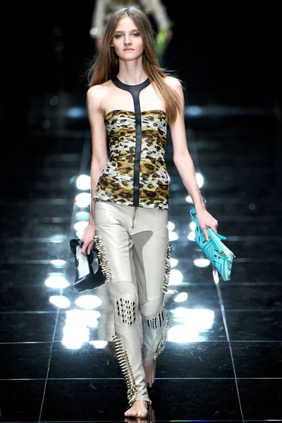 Look 39